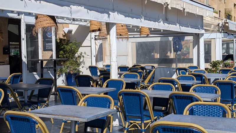 La Piscine 3